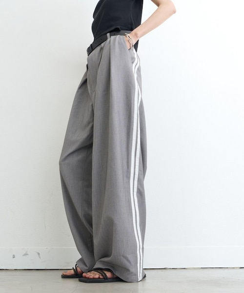 UNISEX】タックボリュームワイドスラックスパンツ/サイドライン