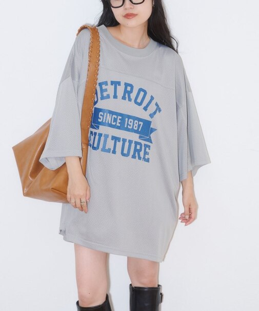 オーバーサイズメッシュロゴTEE
