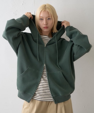 【UNISEX】製品染めダンボールジップパーカー/WEB限定カラーあり