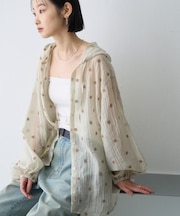 ∴花柄刺繍シアーフーディーブラウス