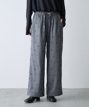 ∴【3サイズ展開】花柄刺繍イージースラックスパンツ