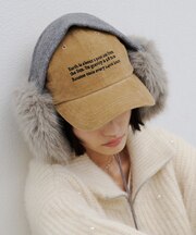:コーデュロイロゴ刺繍キャップ
