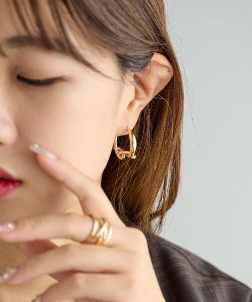 【GOLDY】ノットライン1タッチピアス