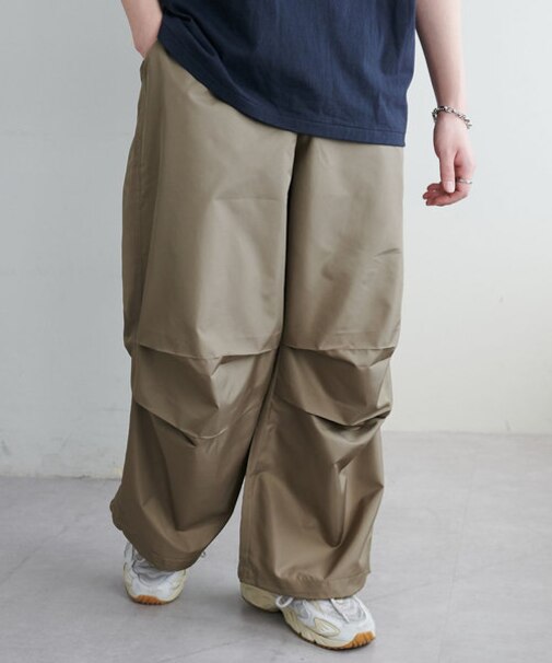 ユーティリティワイドパラシュートパンツ