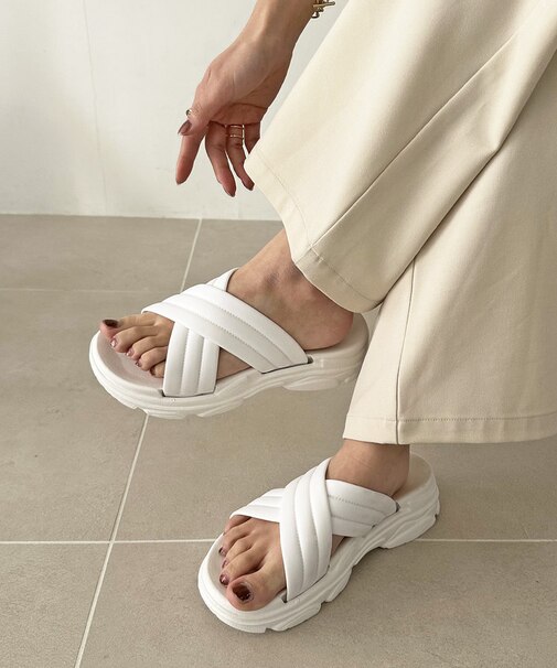 【軽量・プチプラ】EVAクロスサンダル