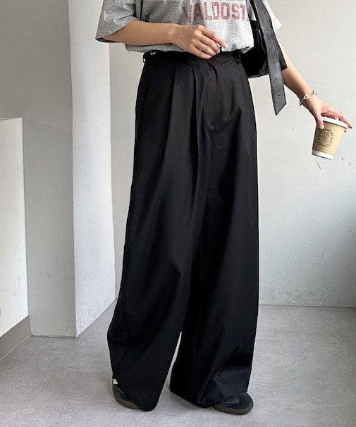 【ユニセックス】アジャストベルト付きタックワイドパンツ