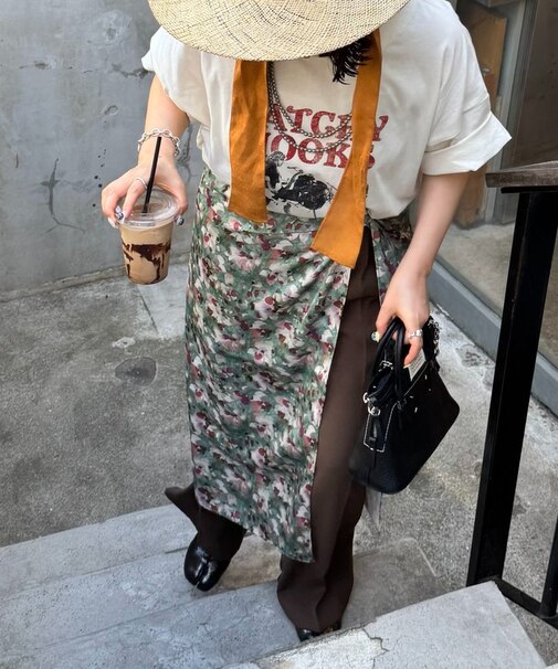 【WEB限定】花柄ビッグスカーフ