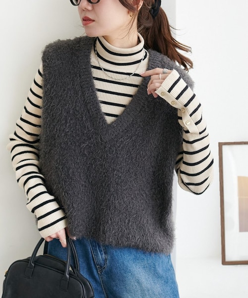 RINGO【新品未使用】Acka フェザー ショート ベスト こなれ感UP/ロングシーズン活躍】前後2WAYフェザーヤーンショート