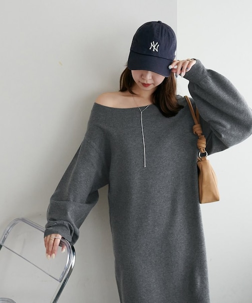 モチモチワンショルワンピース