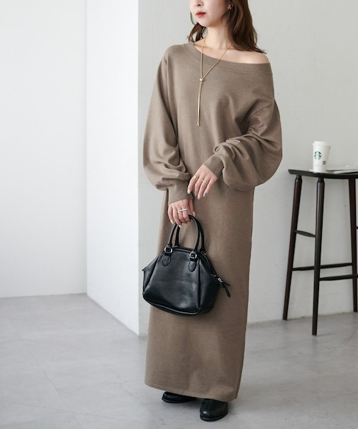 モチモチワンショルワンピース