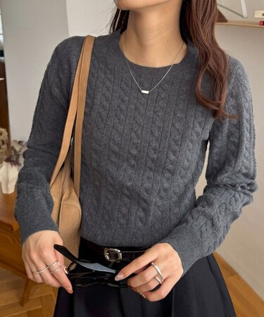 モチモチケーブル刺繍ロゴプルオーバー《WEB限定カラーあり》