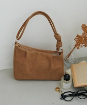 タック使い2WAYアシメショルダーバッグ