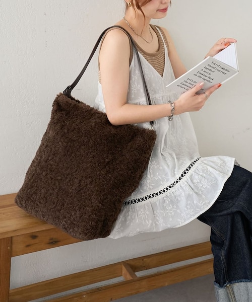 ボアビッグショルダーバッグ　ディスコート ボアビッグショルダーバッグ｜ディスコートの通販｜&mall（アンド