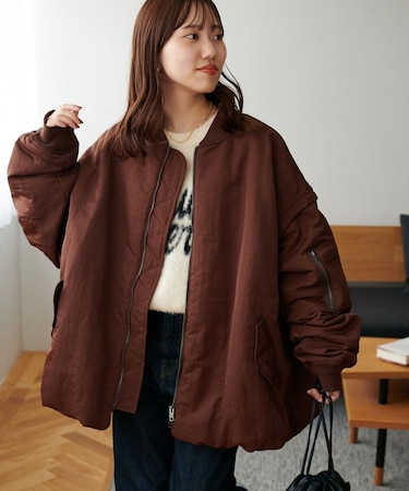 【ユニセックス】デタッチャブル2WAYメモリーボンバージャケット