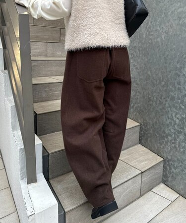 【ユニセックス】ウールライクバレルレッグパンツ