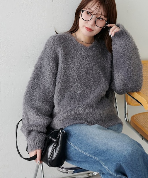 プードルVネックプルオーバー