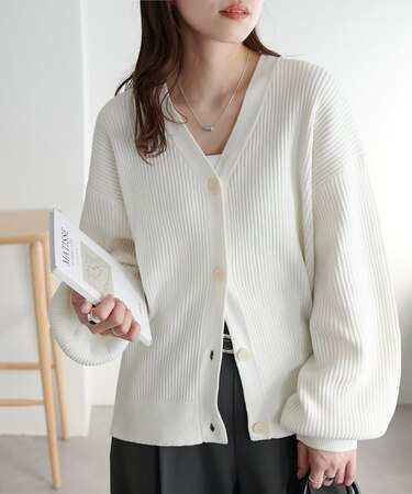 【見た目以上の暖かさ】ベロアモールVネックカーディガン