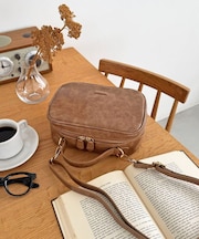 フロントオープンカメラショルダーバッグ