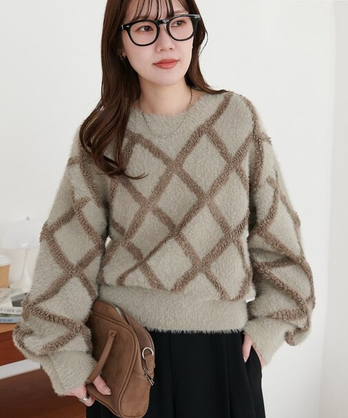 フェザーヤーンダイヤ柄プルオーバー