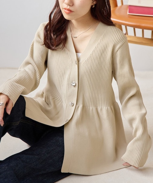 リブメタル釦ペプラムカーディガン