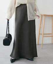 サテンマーメイドスカート