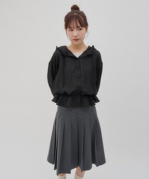 【umm.】フード付き裾フリルシャツ