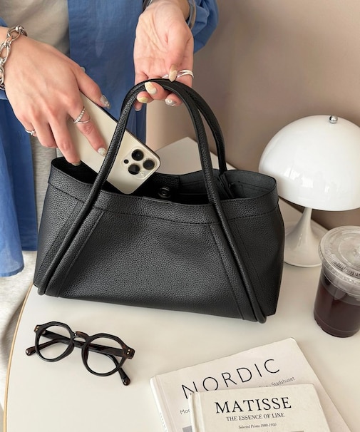 軽量シュリンクショルダーバッグ