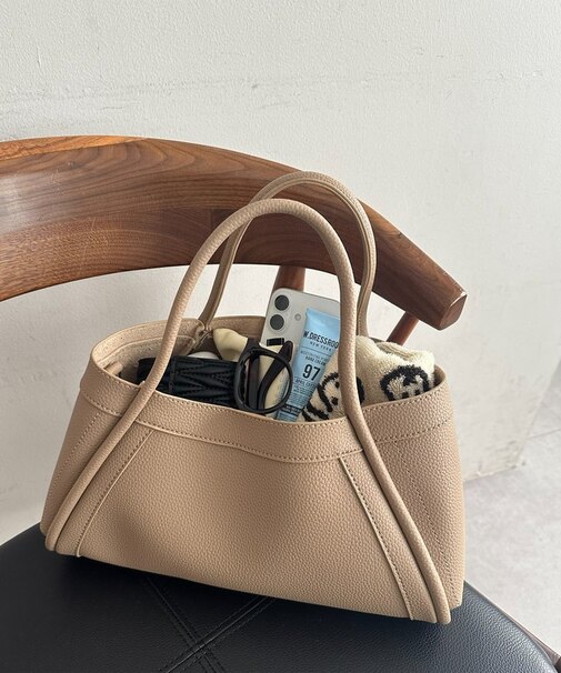 軽量シュリンクショルダーバッグ