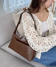 くったりロールフラップショルダーバッグ