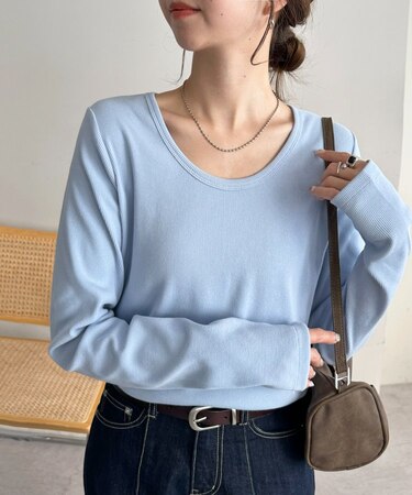 リブUネックロングスリーブ