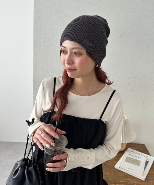 ロゴ刺繍リブビーニー