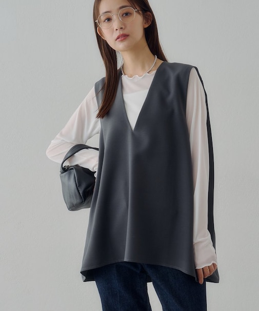 【Noka】裾ラウンド深Vベスト