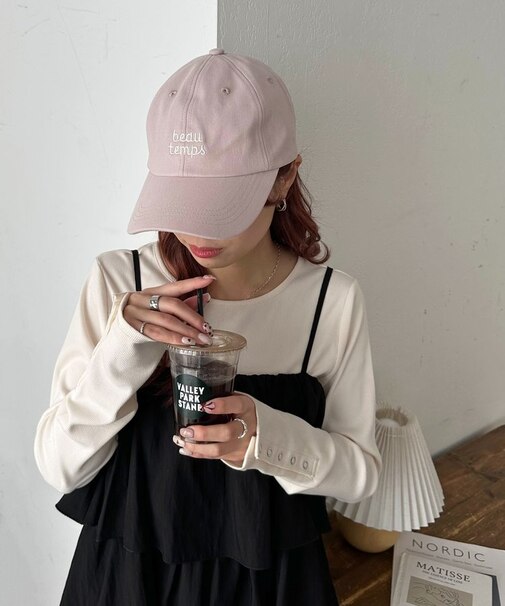beautemps刺繍キャップ