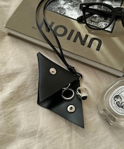 【Enlude】フェイクレザーネックポーチ