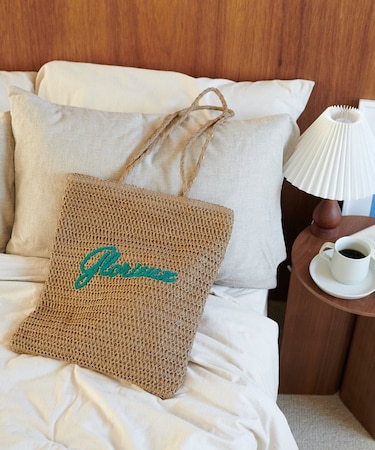 雑材サガラ刺繍トートバッグ