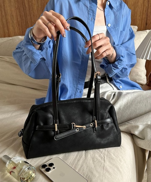 金具ベルトロングハンドルボストンバッグ