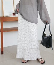 シャーリングナロースカート