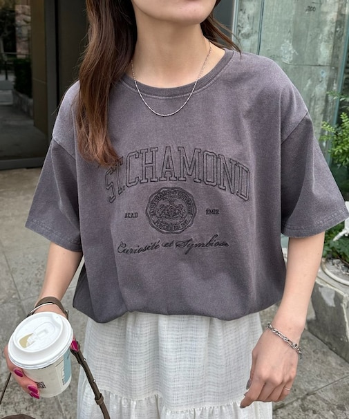 【Enlude】同色刺繍カレッジロゴTシャツ《ユニセックス》