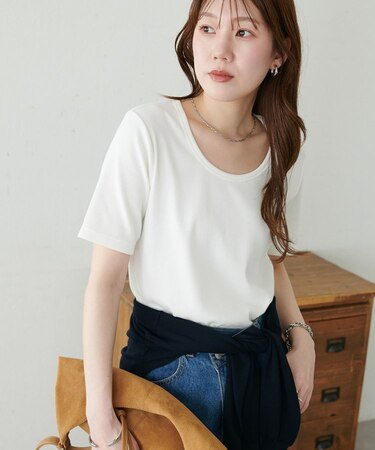 リブUネックTシャツ
