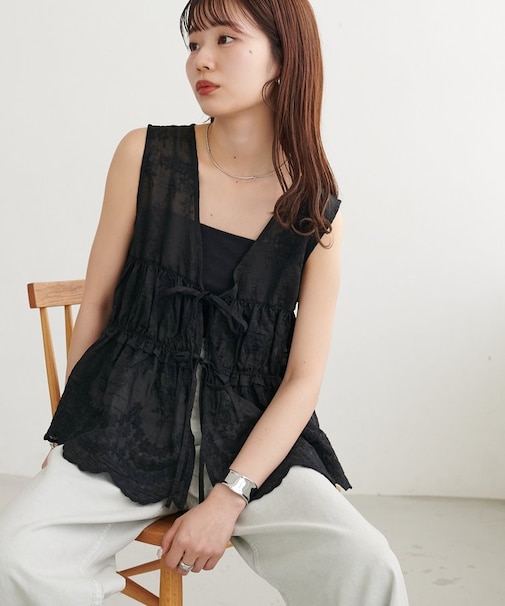 花柄シアーベスト