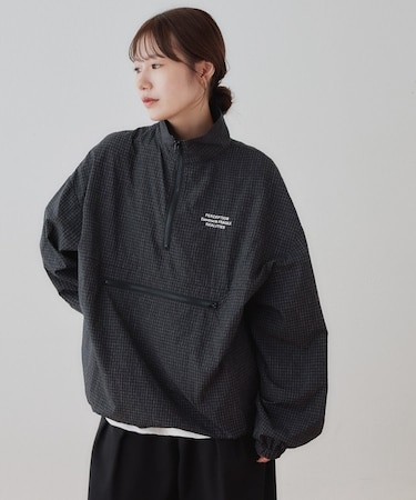 【Enlude】ワンポイント刺繍ハーフジップシャツ《ユニセックス》