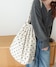 アイボリー