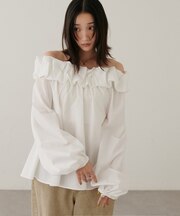ギャザーフリルオフショルブラウス