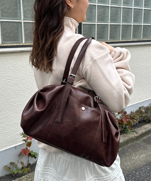 ソフトビッグラウンドボストンバッグ