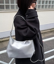 【どんな服にも馴染む】ラウンドホーボーショルダーバッグ