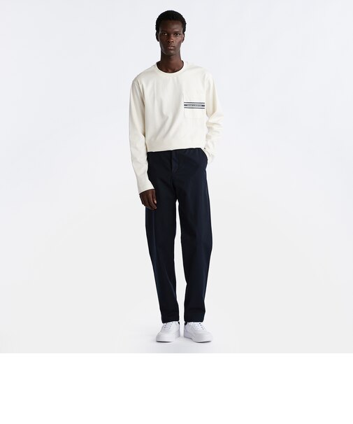 ストレッチテーパードパンツ