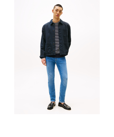 リラックステーパードジーンズ