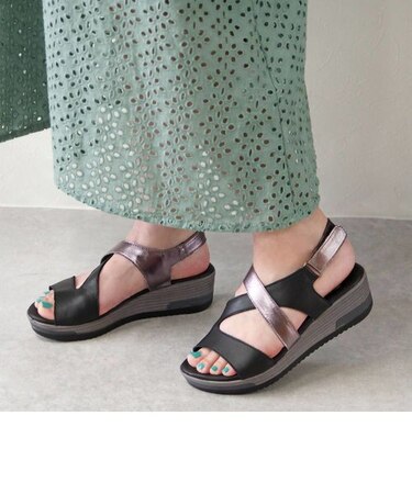 【BUENO SHOES ブエノシューズ】 クロスベルトサンダル 【L3306】