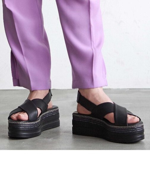 【BUENO SHOES ブエノシューズ】 クロスベルトサンダル【S5702】