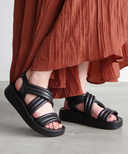 【BUENO SHOES ブエノシューズ】 クロスベルトサンダル【U4619】